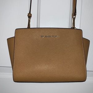MICHAEL KORS BROWN CROSSBODY BAG
